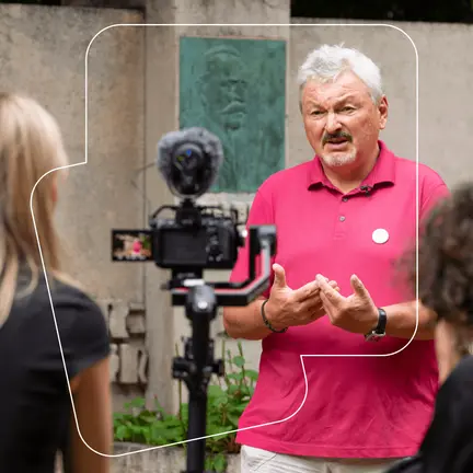 Persoon voor de camera